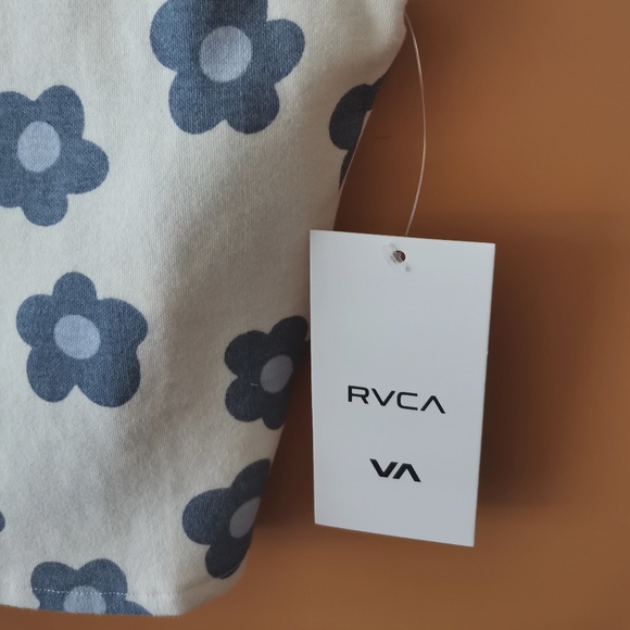 RVCA Pleasure Cropped Tank Top - NWT (L) - Picture 6 of 13